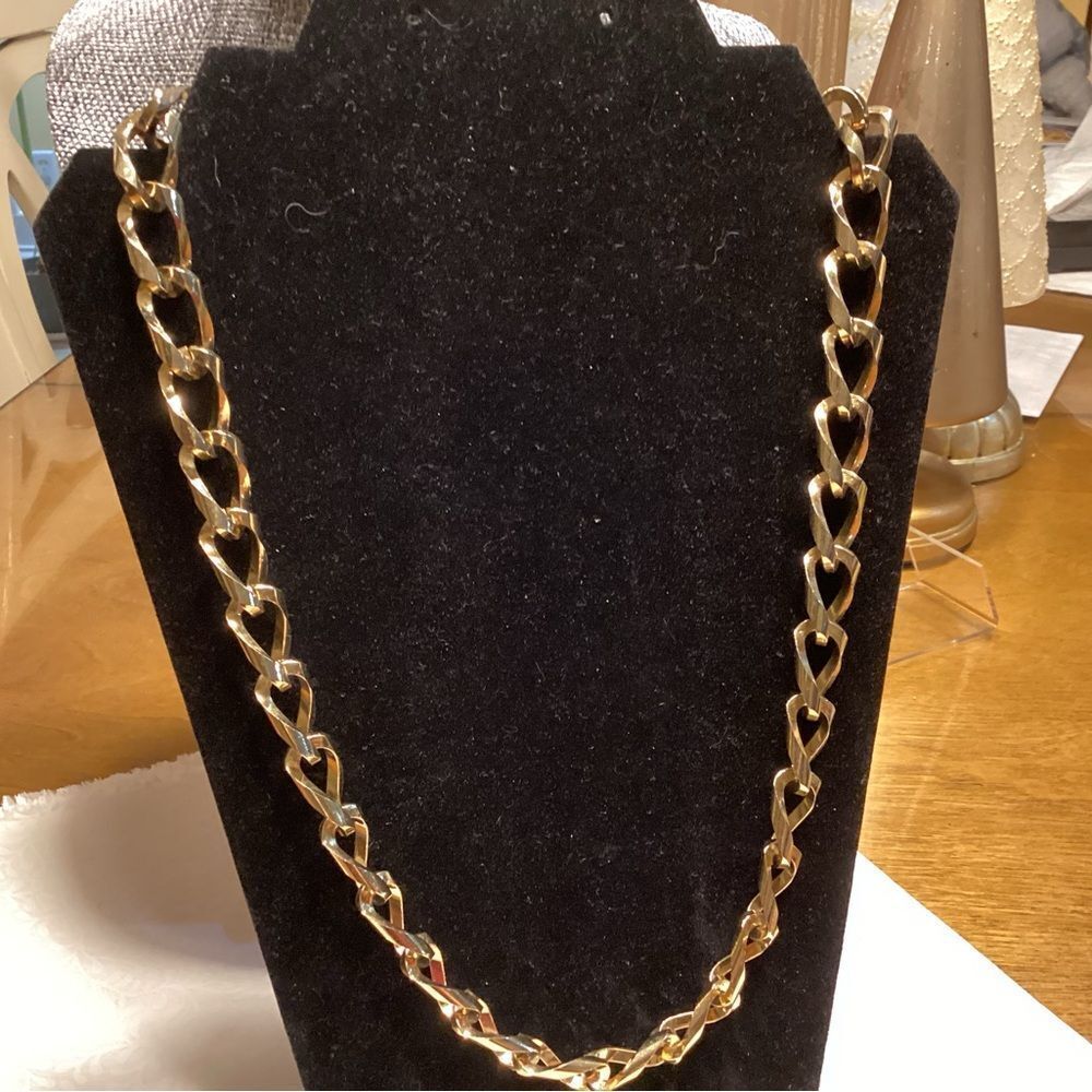 Heavy Weight Faceted Link Goldtone Chain Necklace